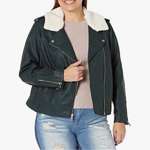 NWT Levi's Women's Plus Size Faux Leather
Sherpa Motorcycle Jacket